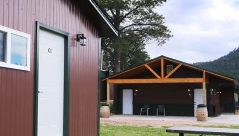 Cabin near Mount Rushmore - Firehouse Campground